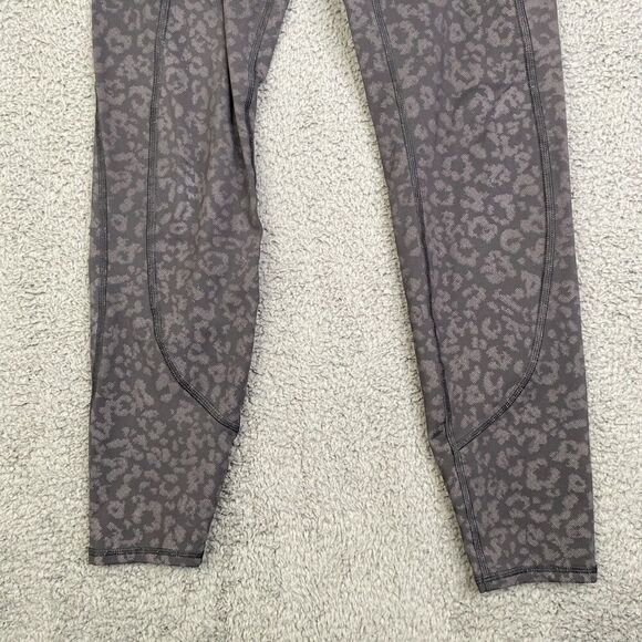 Athleta Rainier Tight Womens Small Reflective Leopard Legging Black Gray Stretch - Picture 3 of 11